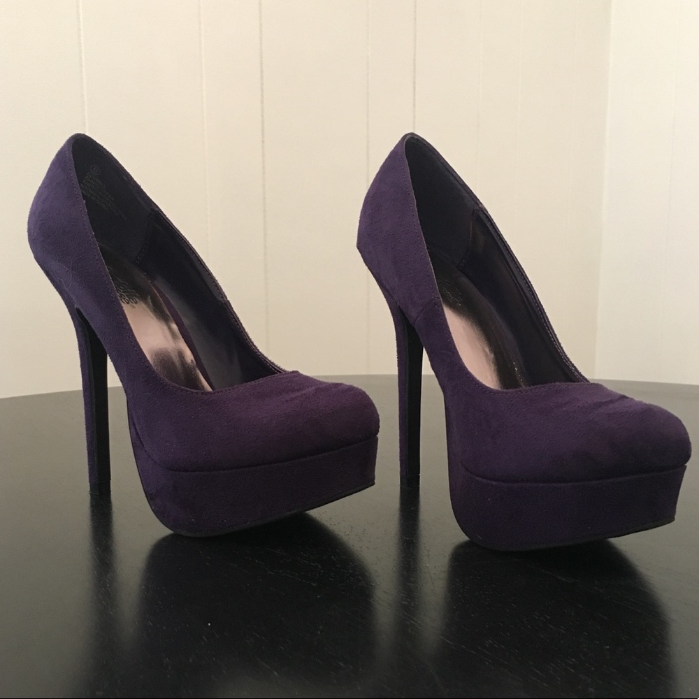NEW Pumps ⭐️HOST PICK ITEM⭐️😃 - Picture 2 of 6